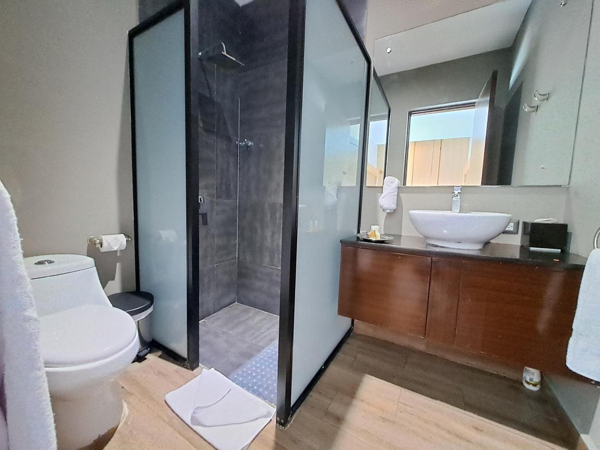 Cardedeu Hotel Lago De Coatepeque El Congo Екстериор снимка